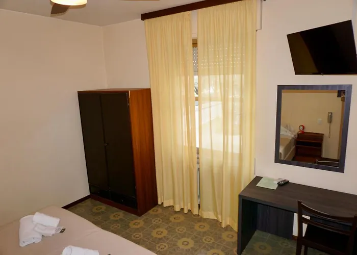 Hotel Diana