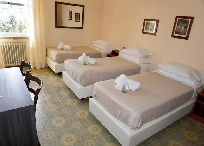 Hotel Diana